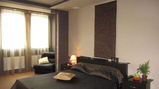 Апарт-отели VS Apartments Киев Улучшенный полулюкс-1